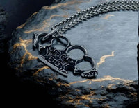 Collier Fantasy - Pendentif Poing Américain - Vikingart